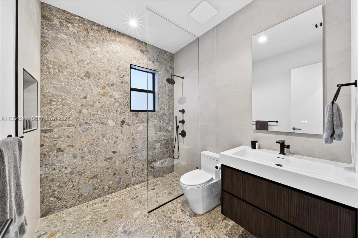 7500 SW 55th Ave, Miami FL 33143