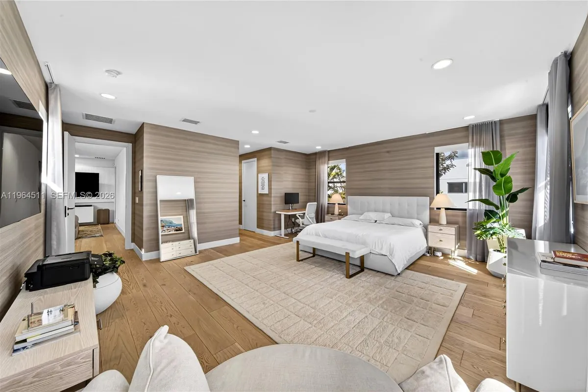 7500 SW 55th Ave, Miami FL 33143