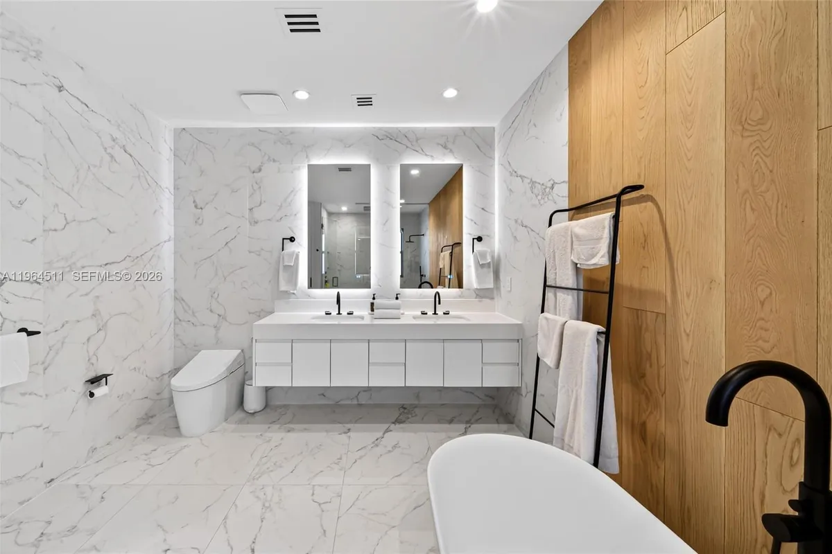 7500 SW 55th Ave, Miami FL 33143