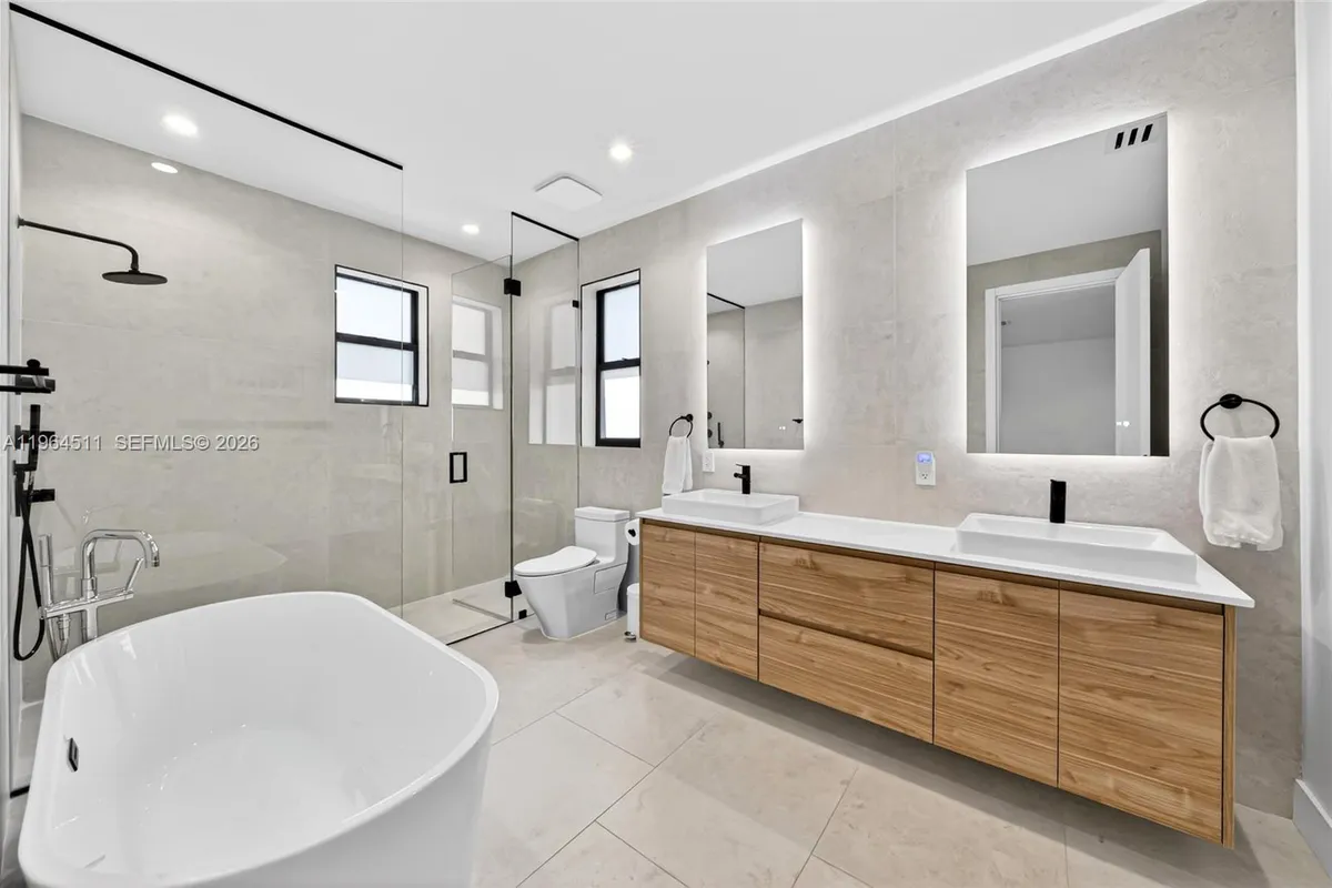 7500 SW 55th Ave, Miami FL 33143