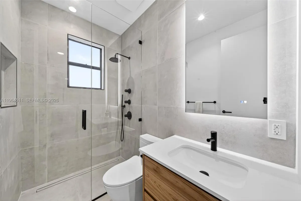 7500 SW 55th Ave, Miami FL 33143