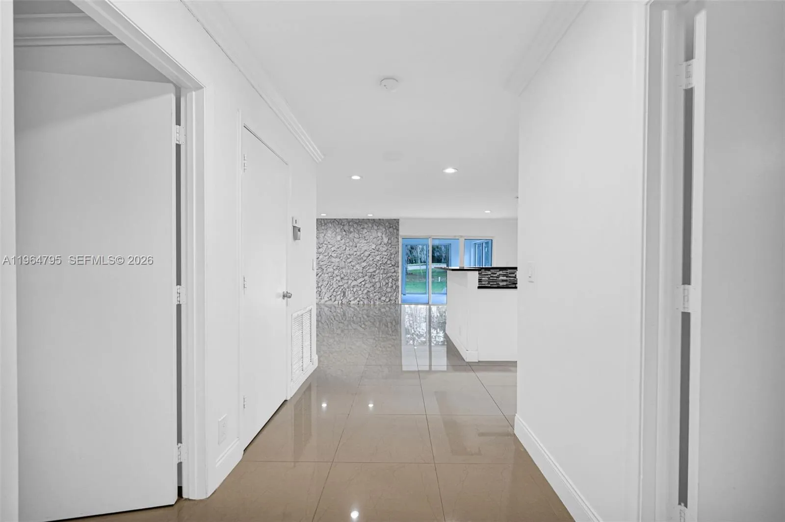 820 E Cypress Ln # 38, Pompano Beach FL 33069