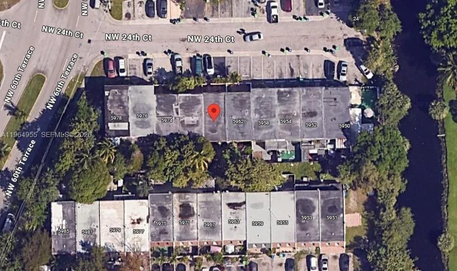 5966 NW 24th Ct, Sunrise FL 33313