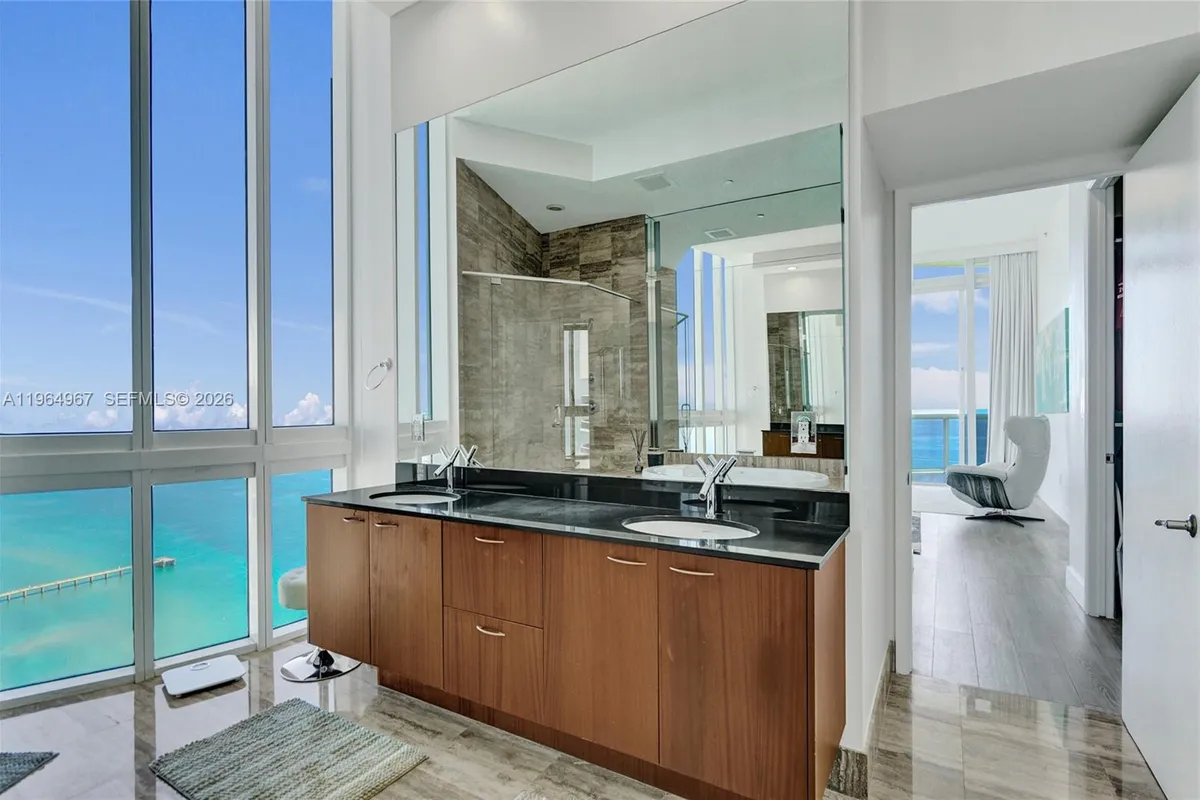 15901 Collins Ave # 4301, Sunny Isles Beach FL 33160