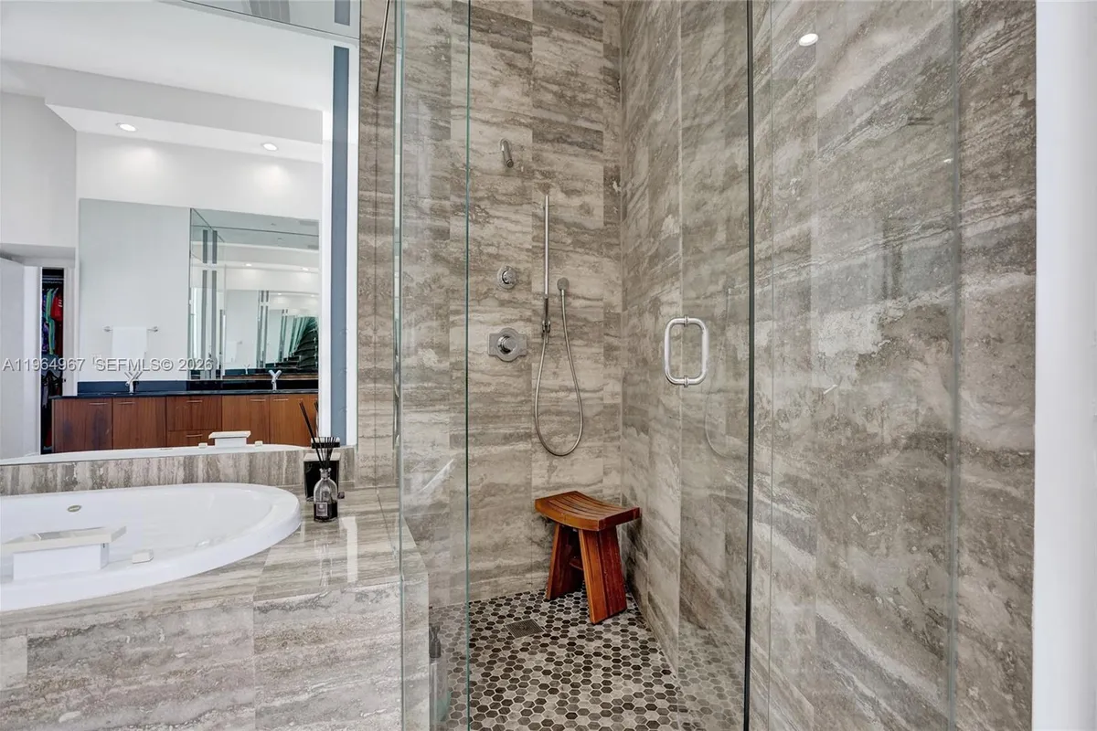 15901 Collins Ave # 4301, Sunny Isles Beach FL 33160