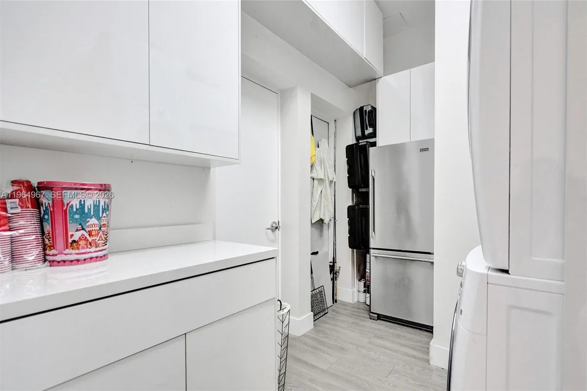 15901 Collins Ave # 4301, Sunny Isles Beach FL 33160