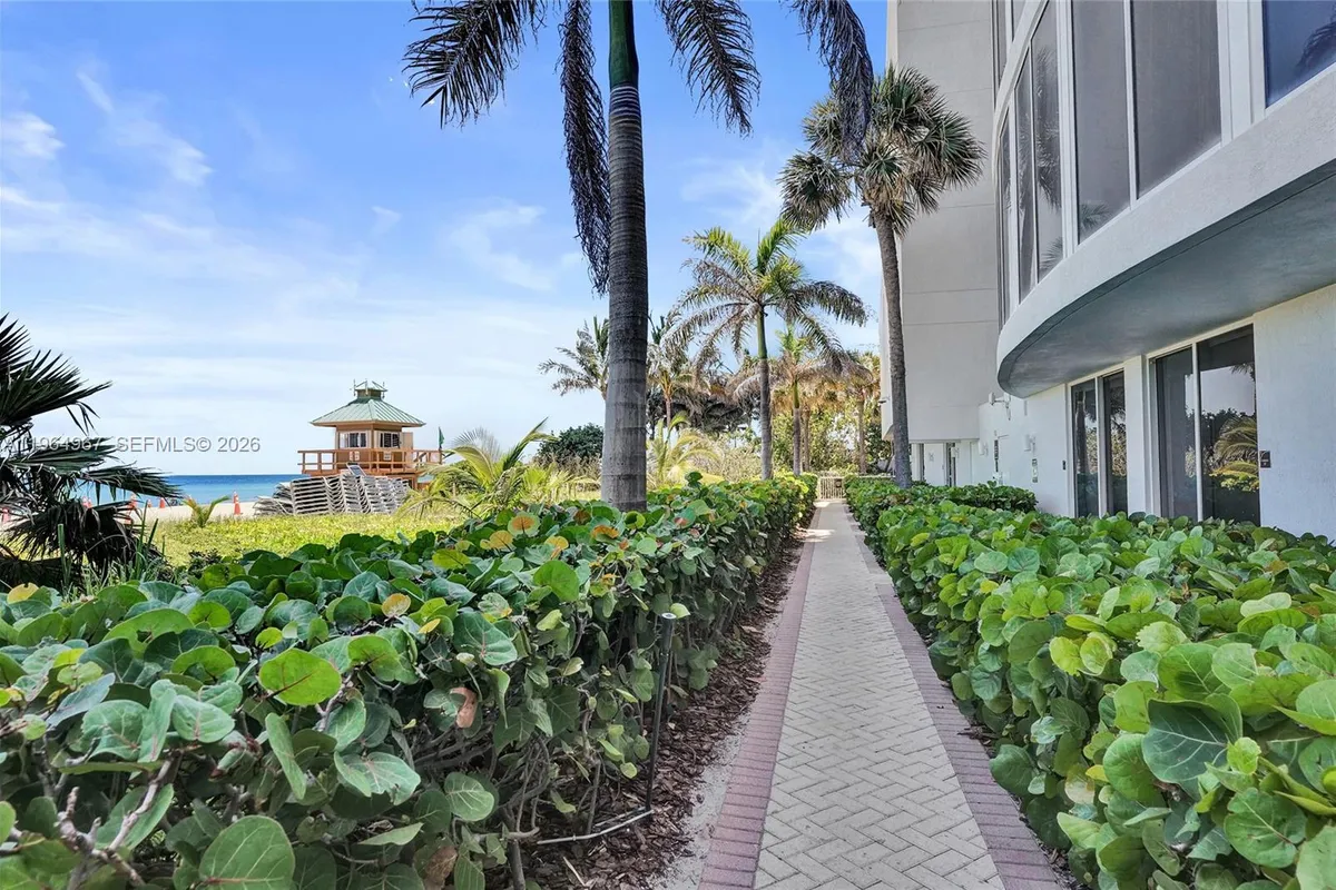 15901 Collins Ave # 4301, Sunny Isles Beach FL 33160