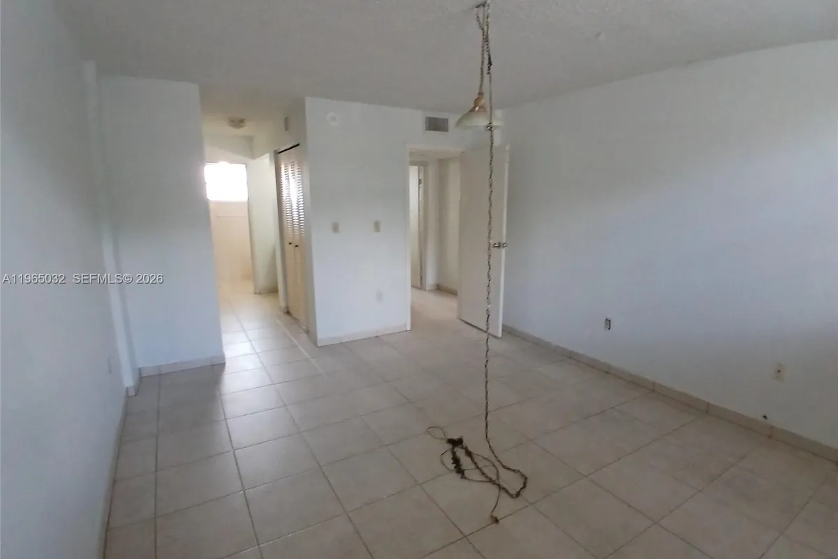 14180 SW 84th St # G, Miami FL 33183