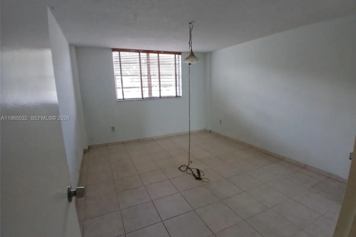 14180 SW 84th St # G, Miami FL 33183