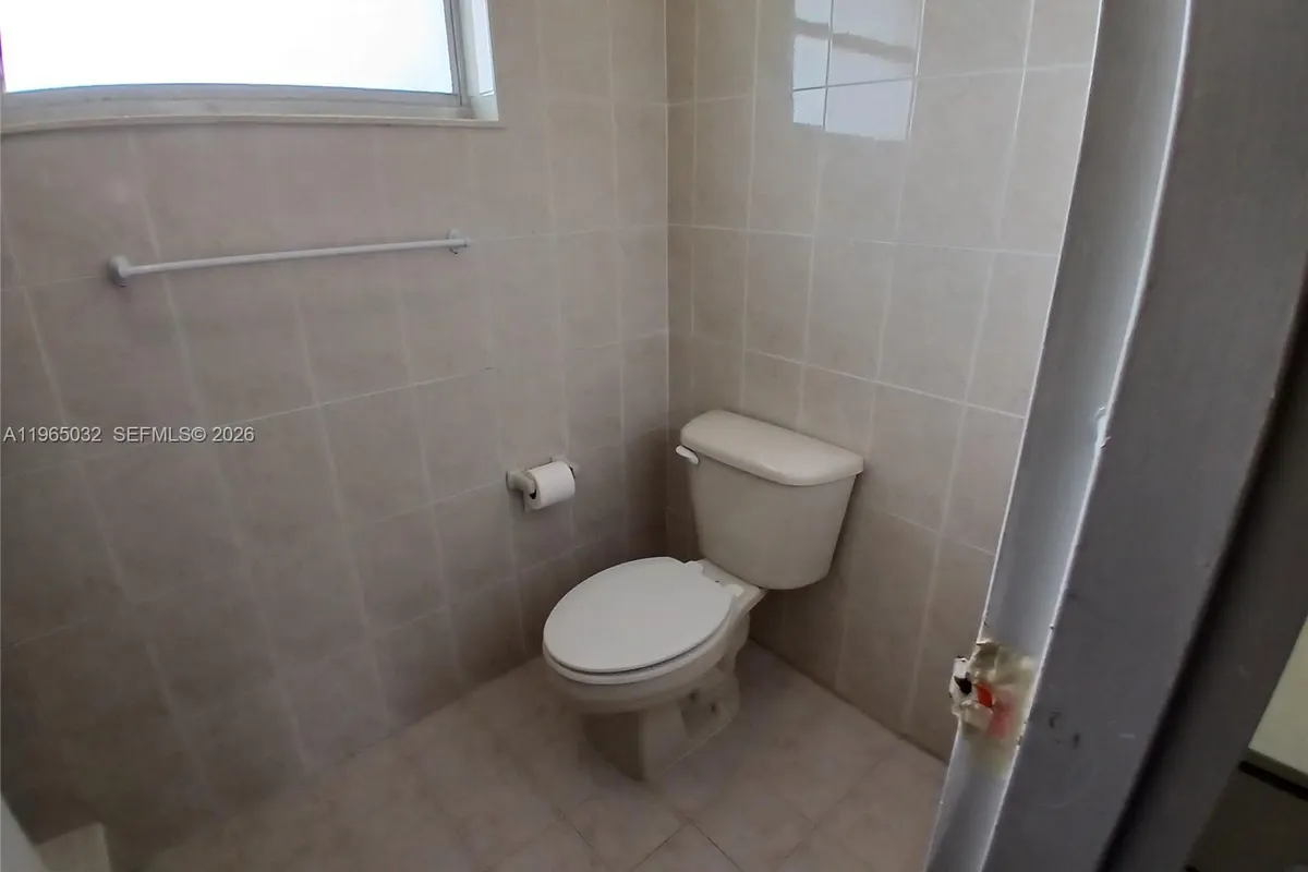 14180 SW 84th St # G, Miami FL 33183