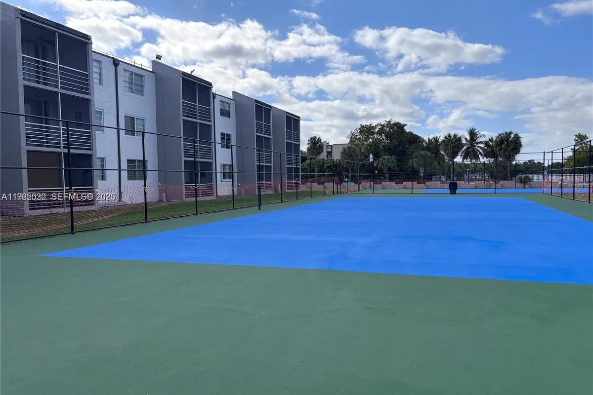 14180 SW 84th St # G, Miami FL 33183