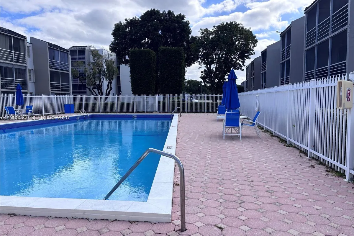 14180 SW 84th St # G, Miami FL 33183