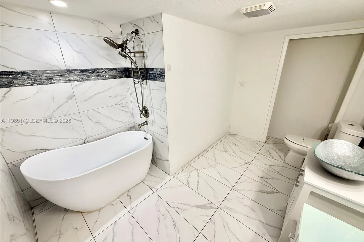 1621 SW 117th Ave, Davie FL 33325