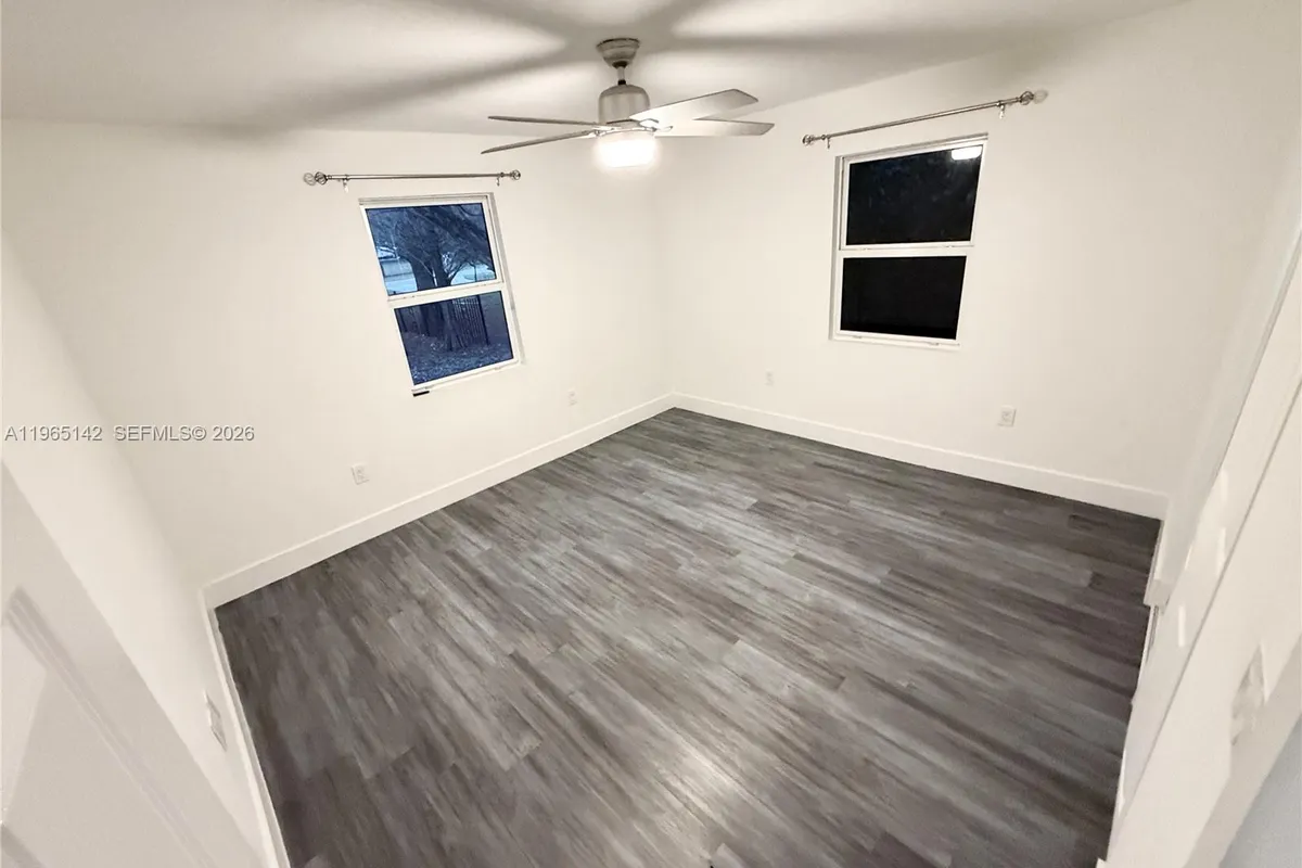 1621 SW 117th Ave, Davie FL 33325