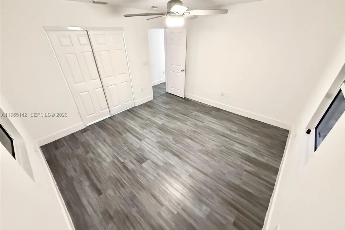 1621 SW 117th Ave, Davie FL 33325