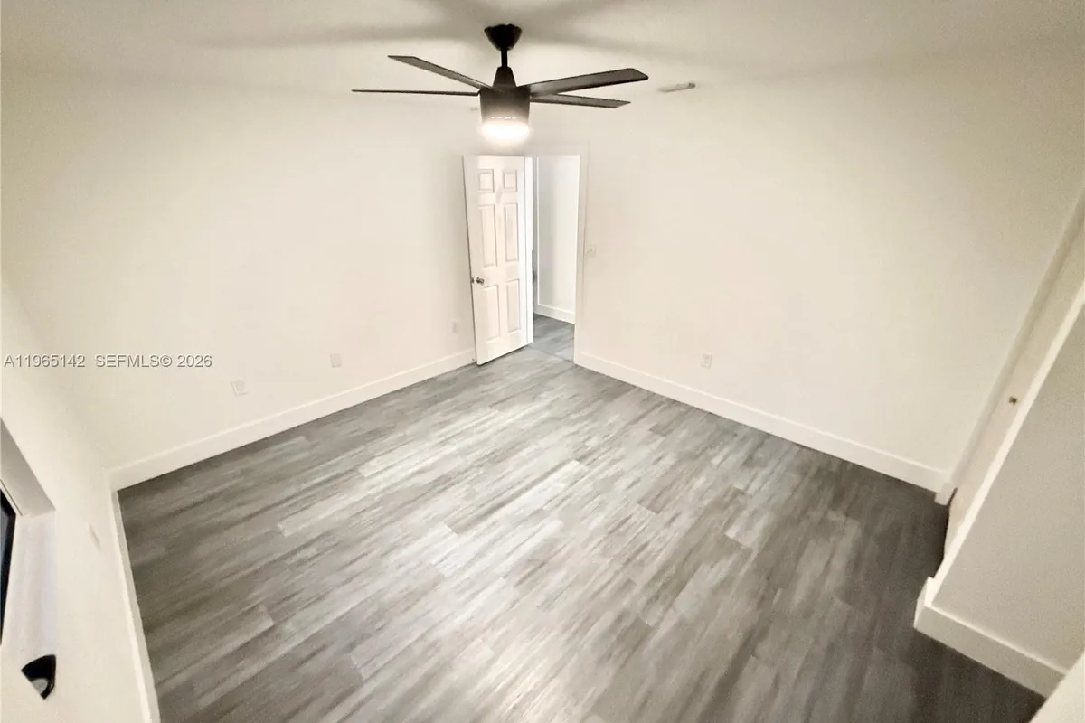 1621 SW 117th Ave, Davie FL 33325