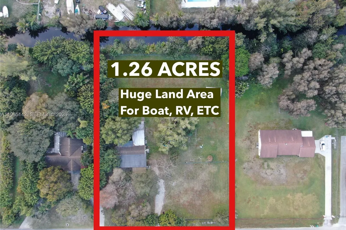 1621 SW 117th Ave, Davie FL 33325