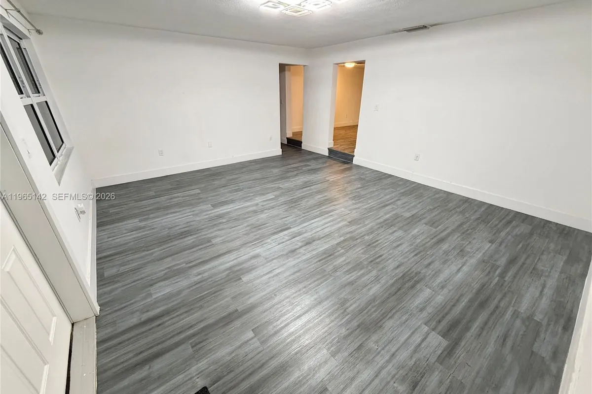 1621 SW 117th Ave, Davie FL 33325