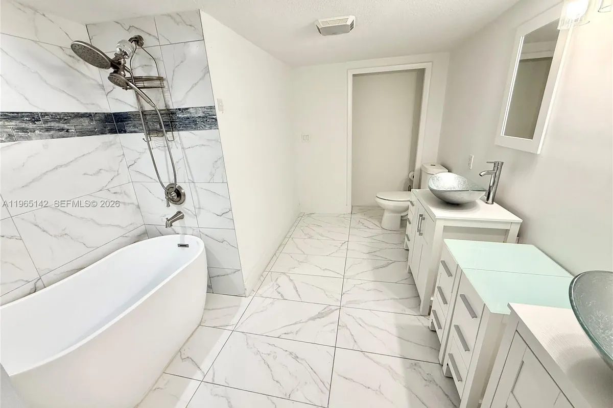 1621 SW 117th Ave, Davie FL 33325