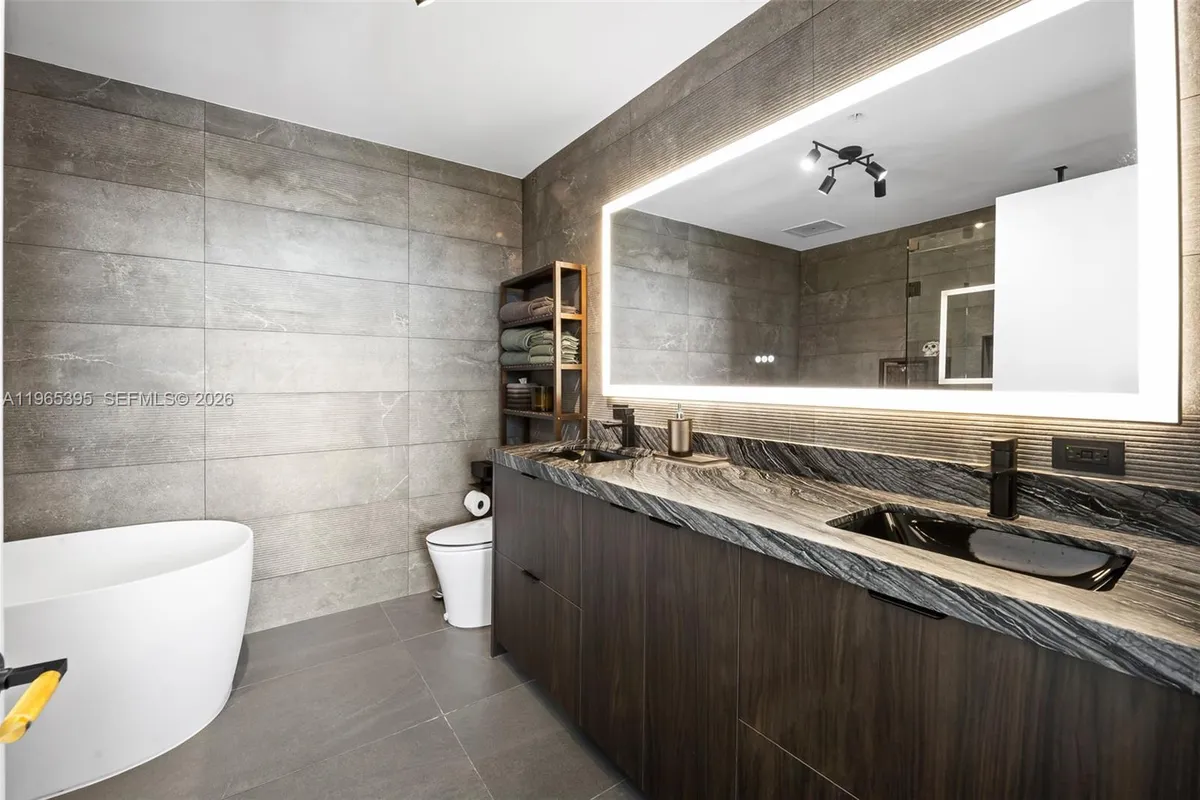 3470 E Coast Ave, Miami FL 33137