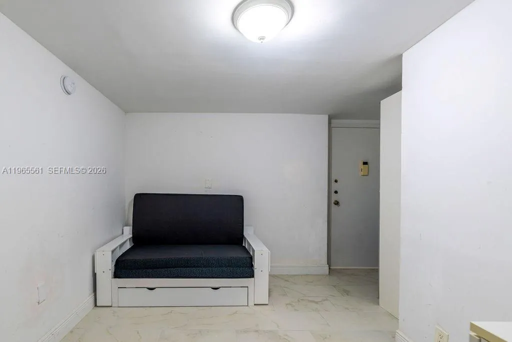 3140 S Ocean Dr, Hallandale Beach FL 33009