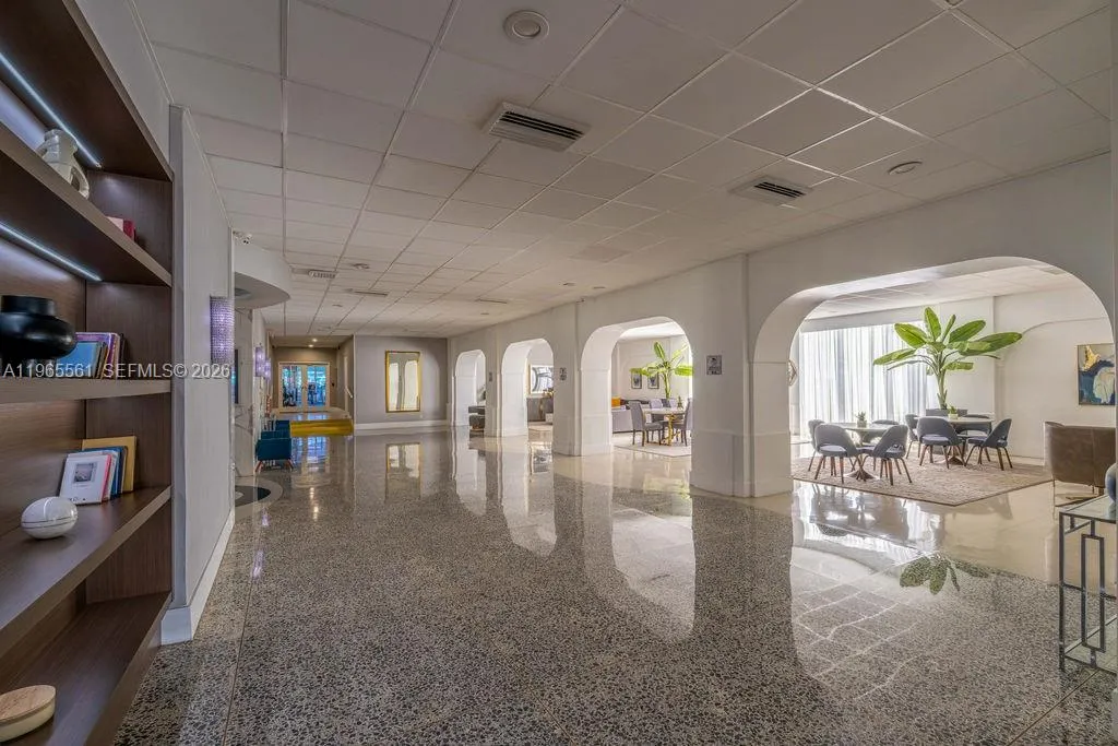 3140 S Ocean Dr, Hallandale Beach FL 33009