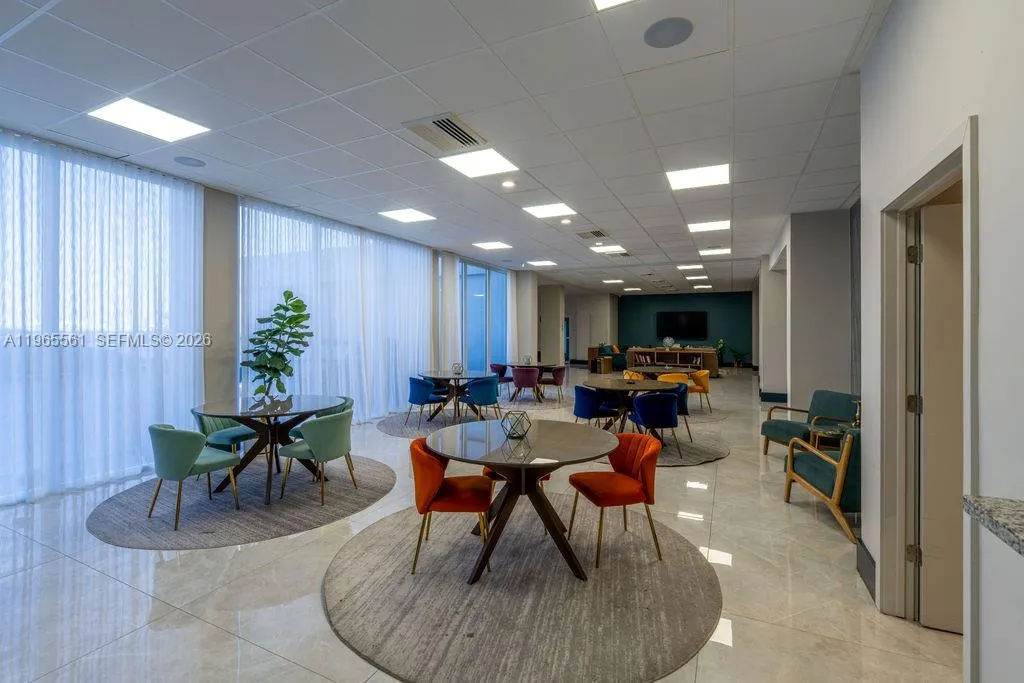 3140 S Ocean Dr, Hallandale Beach FL 33009