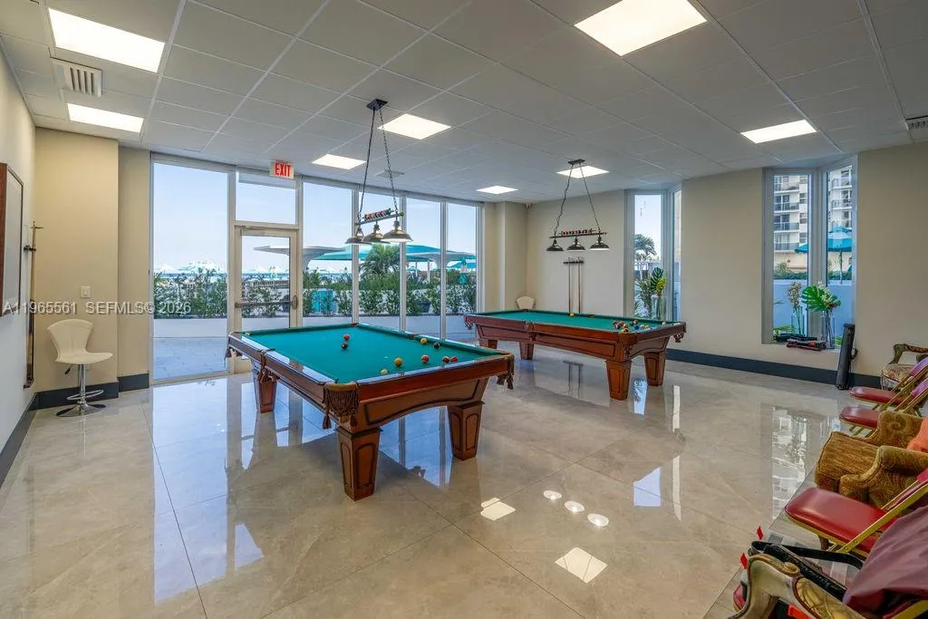 3140 S Ocean Dr, Hallandale Beach FL 33009