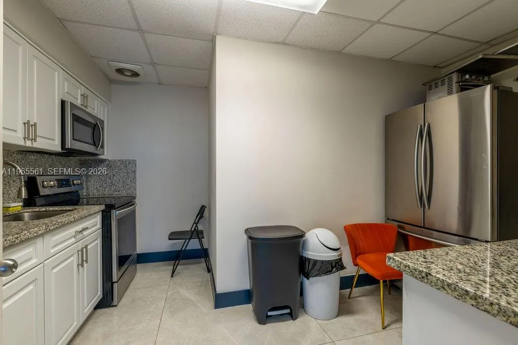 3140 S Ocean Dr, Hallandale Beach FL 33009