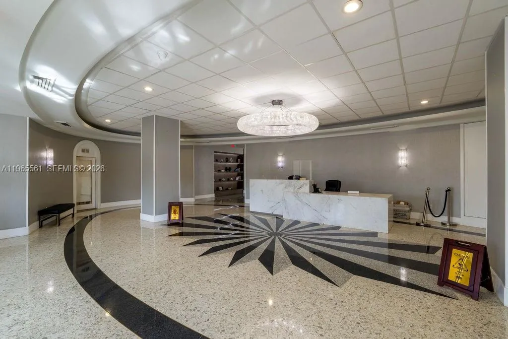 3140 S Ocean Dr, Hallandale Beach FL 33009