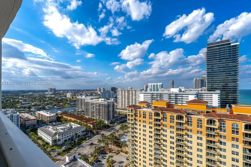 3140 S Ocean Dr, Hallandale Beach FL 33009