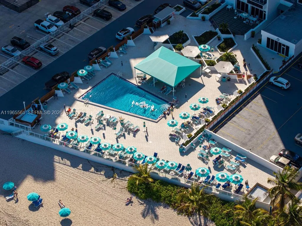 3140 S Ocean Dr, Hallandale Beach FL 33009