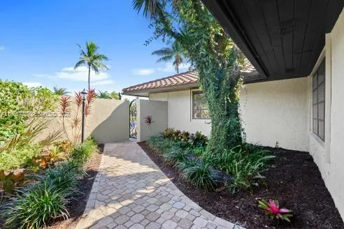 3761 Dellwood Blvd., Loxahatchee FL 33470