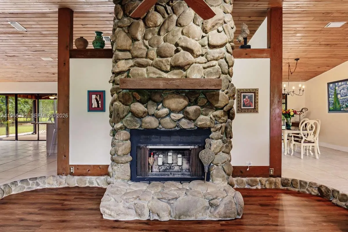 3761 Dellwood Blvd., Loxahatchee FL 33470