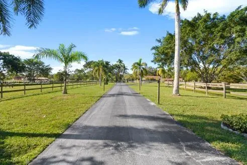 3761 Dellwood Blvd., Loxahatchee FL 33470