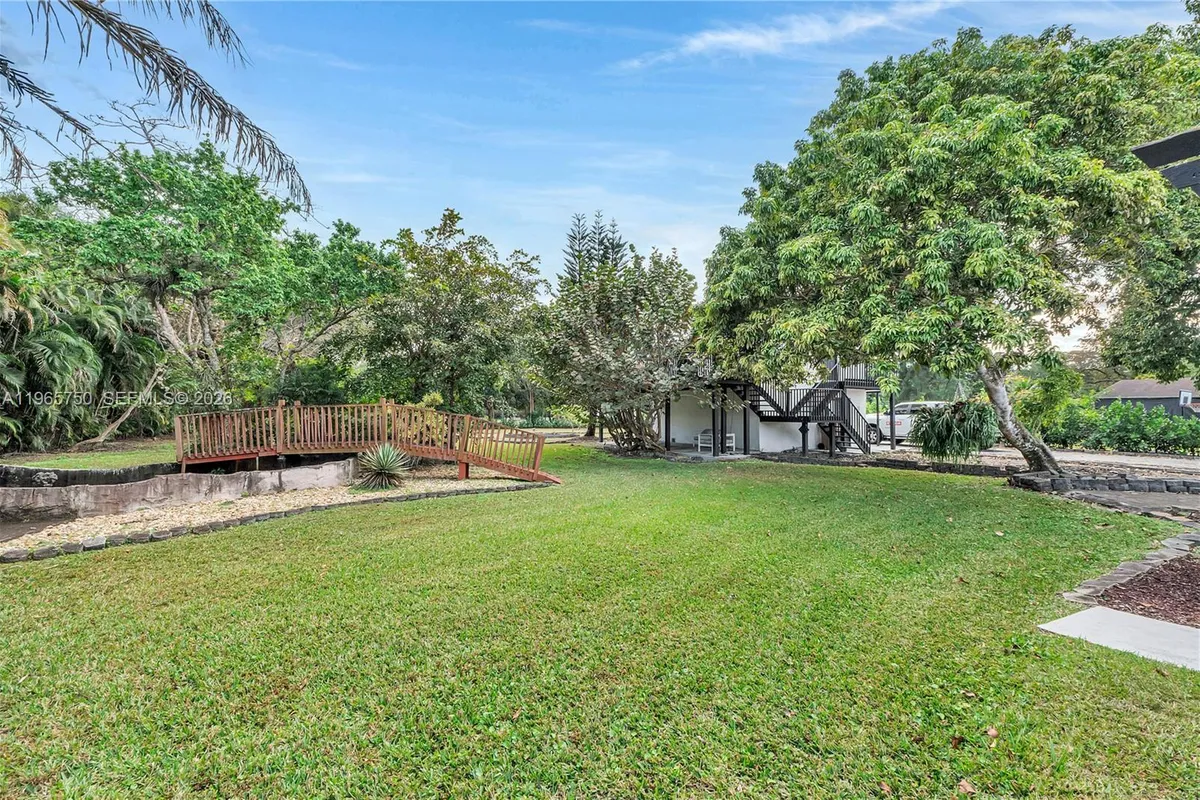 14840 SW 21st St, Davie FL 33326