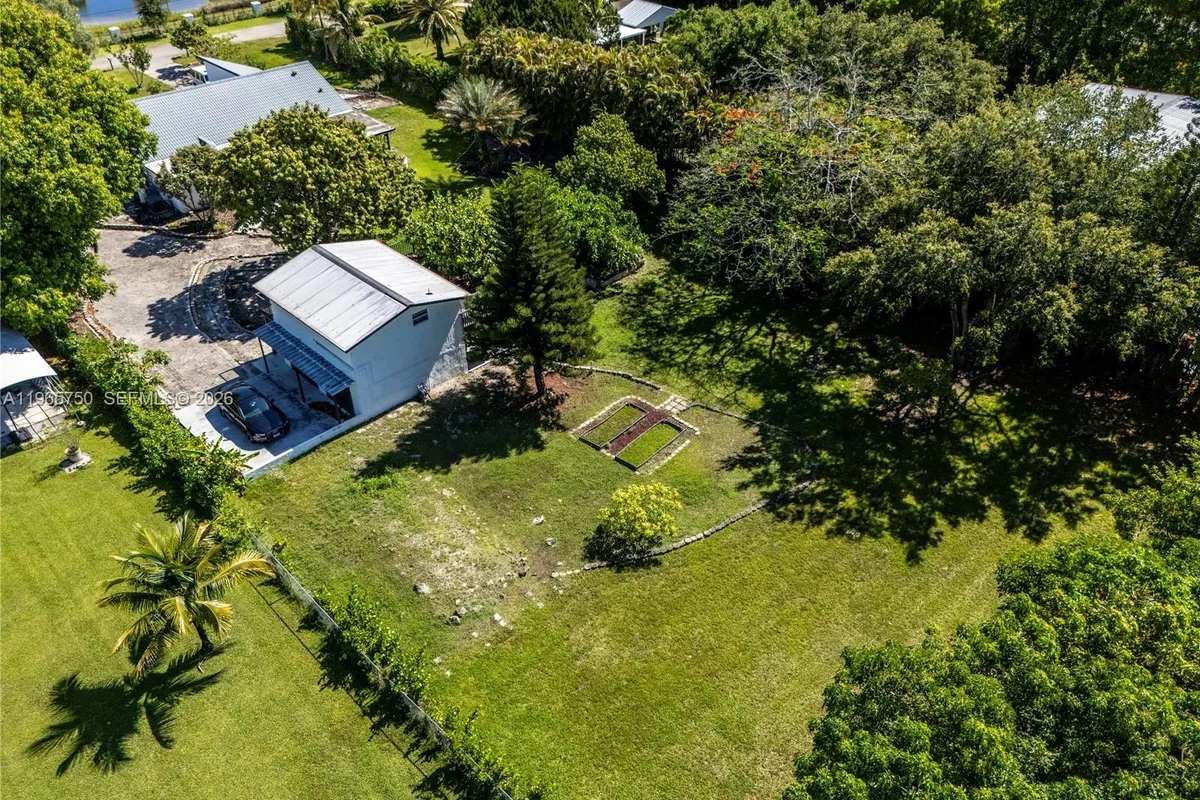 14840 SW 21st St, Davie FL 33326