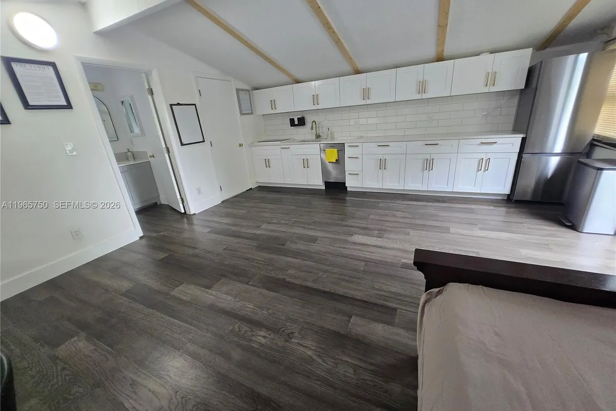 14840 SW 21st St, Davie FL 33326