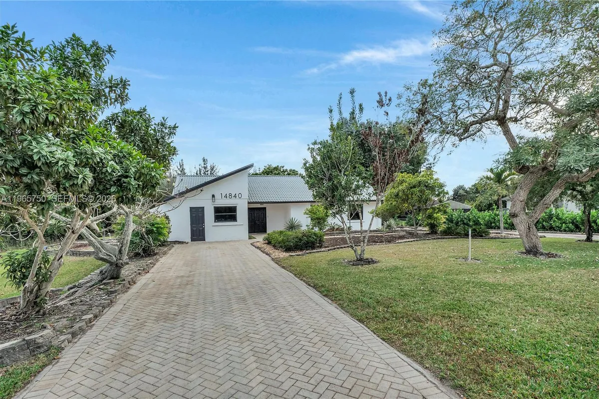 14840 SW 21st St, Davie FL 33326