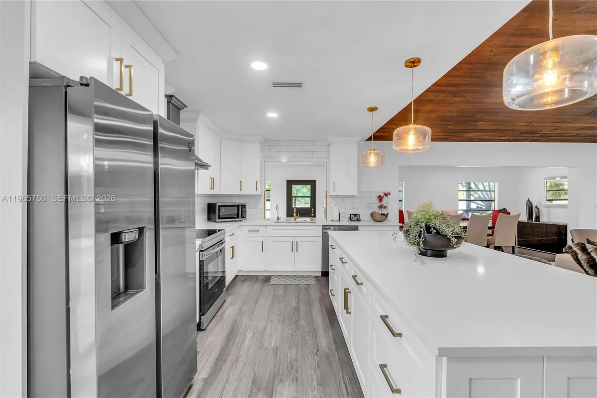 14840 SW 21st St, Davie FL 33326