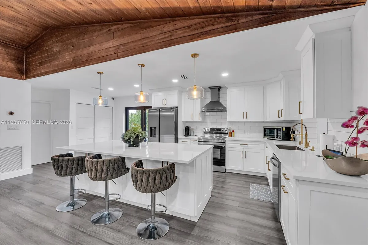 14840 SW 21st St, Davie FL 33326