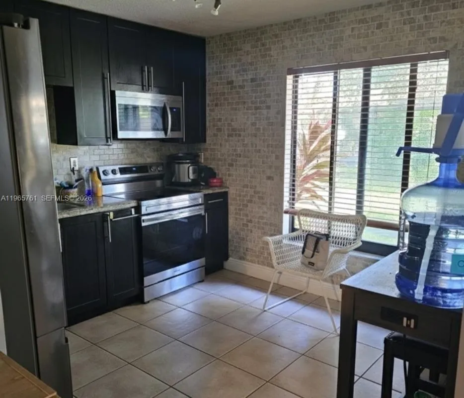 7509 SW 26th Ct # 5, Davie FL 33314