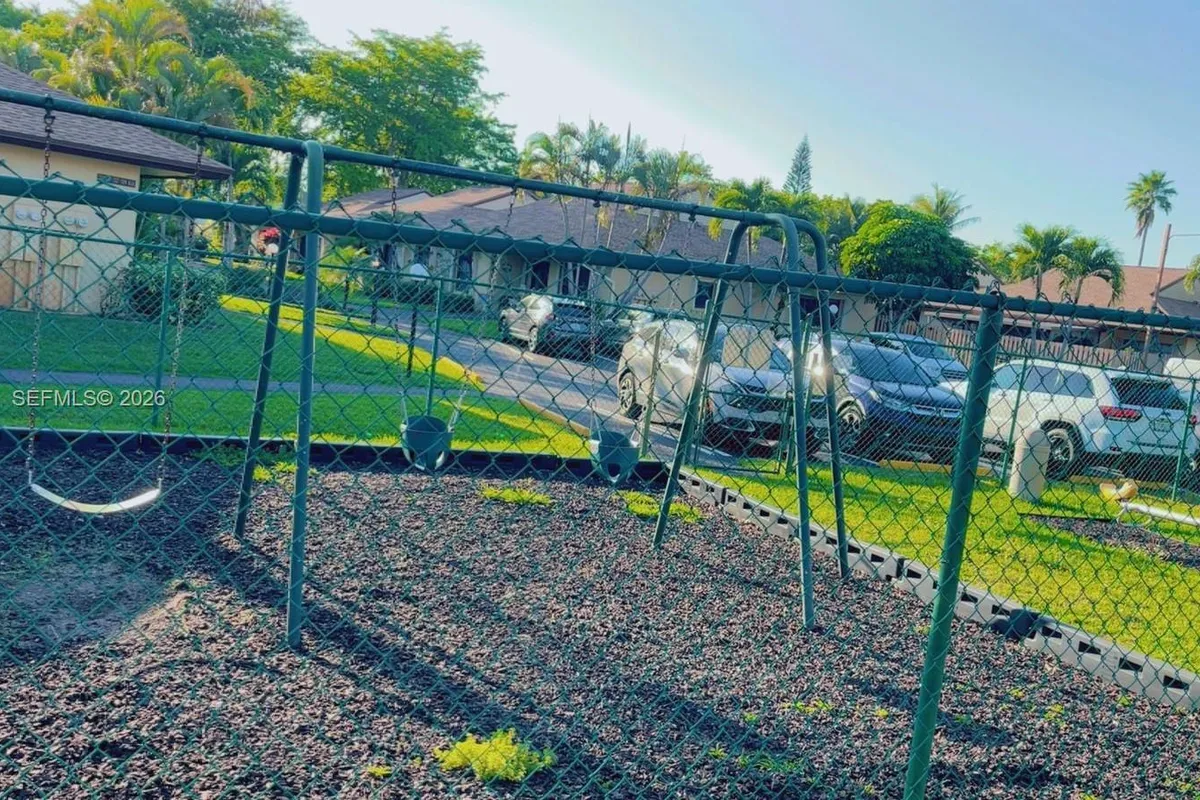 7509 SW 26th Ct # 5, Davie FL 33314