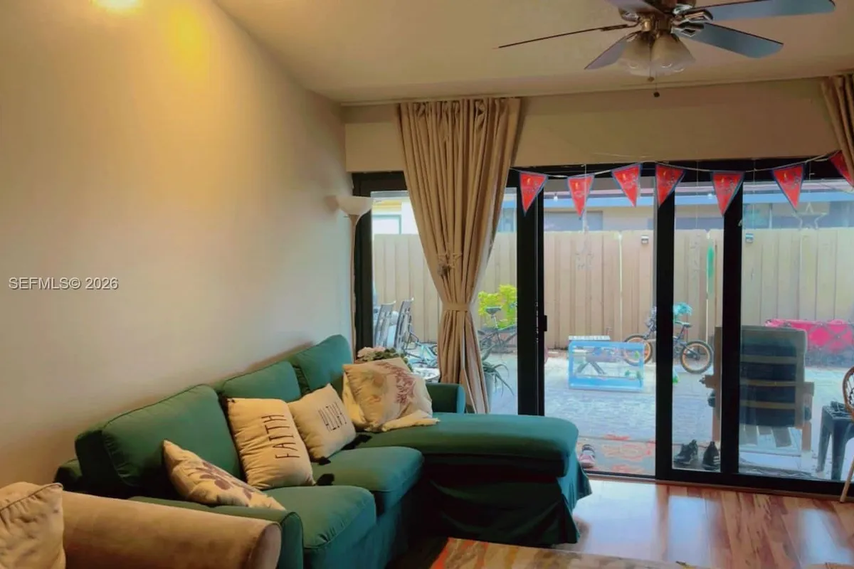 7509 SW 26th Ct # 5, Davie FL 33314