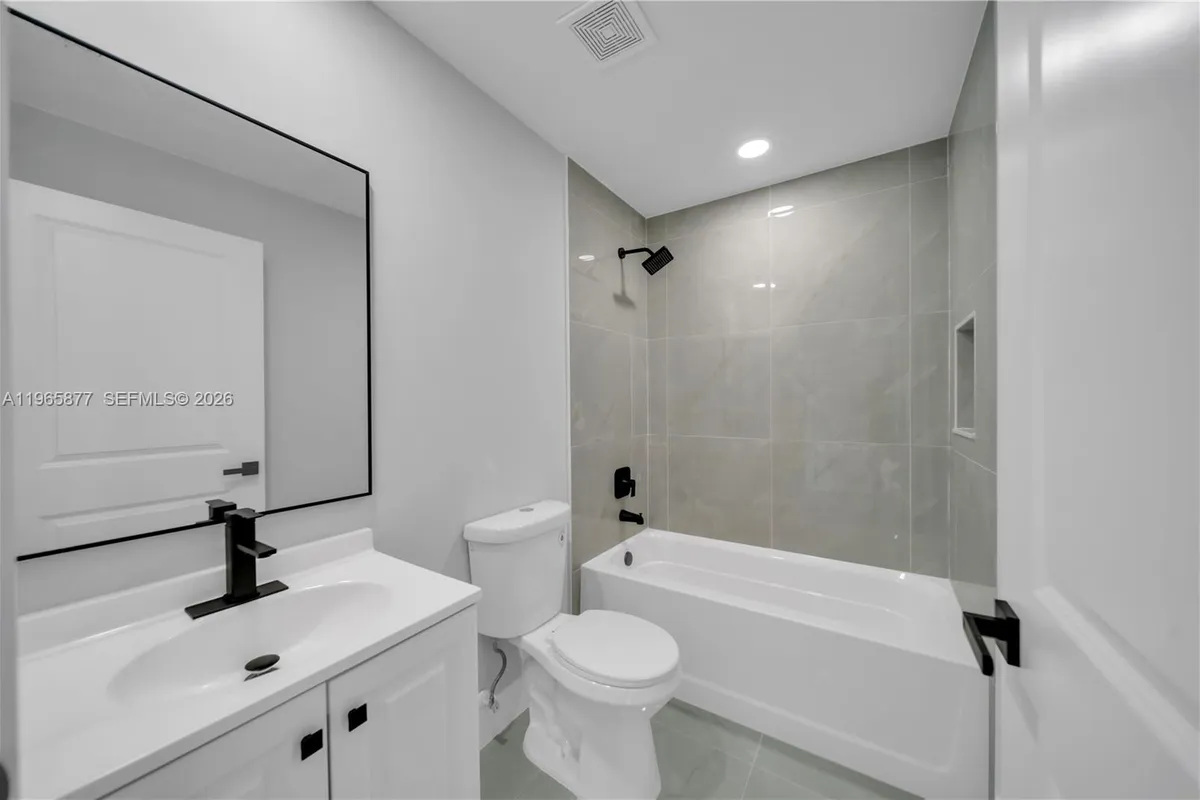 2801 42 St W, Lehigh Acres FL 33972