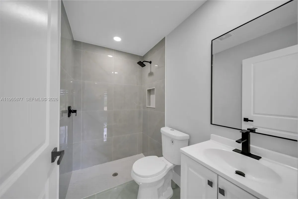 2801 42 St W, Lehigh Acres FL 33972