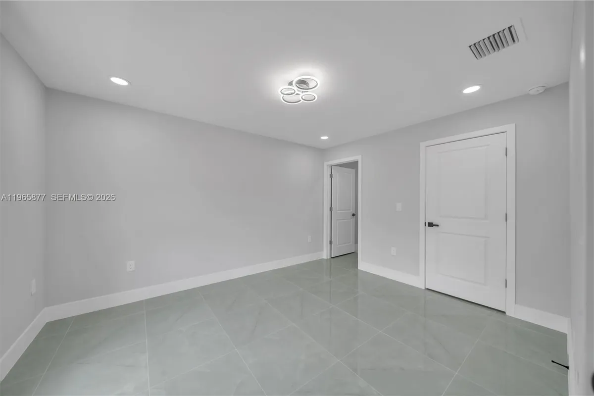 2801 42 St W, Lehigh Acres FL 33972