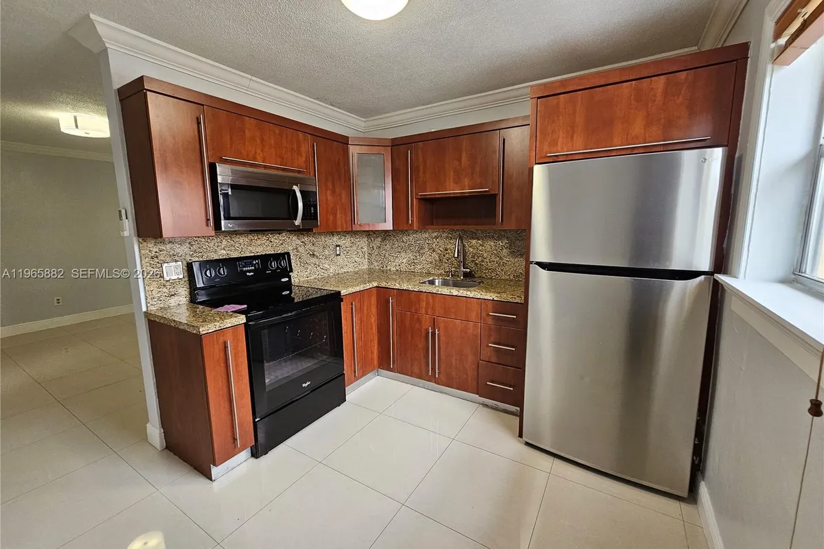 47 NW 47th Ave # 16, Miami FL 33126