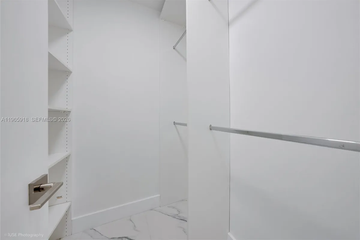 52 Camden Dr, Bal Harbour FL 33154