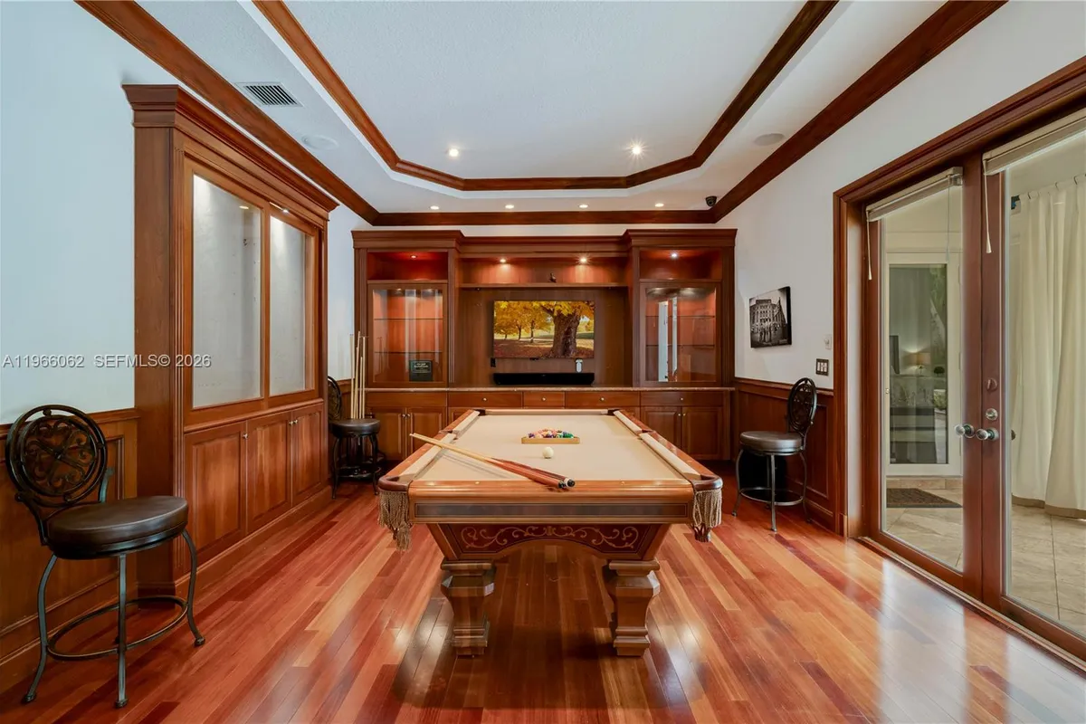 6235 Rolling Road Dr, Pinecrest FL 33156